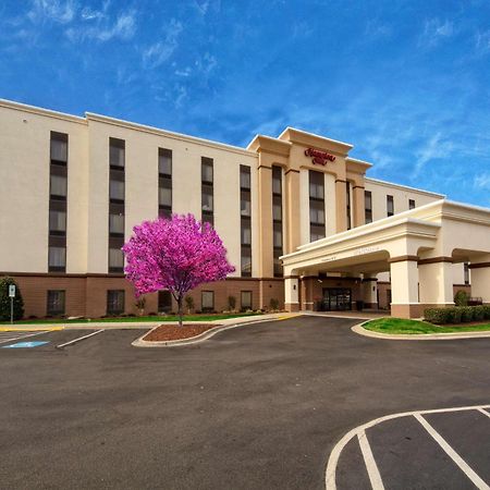 Hampton Inn Дън Екстериор снимка